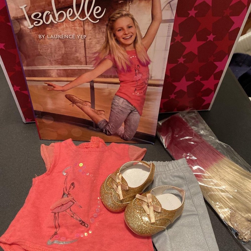 American Girl Isabelle Hair Extension, Meet outfit with top, pants & shoes Book